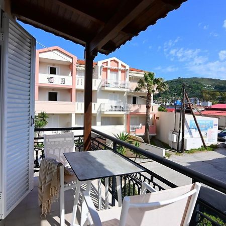 Nadia'S Studios & Apartments In Argasi, Sea-View Экстерьер фото